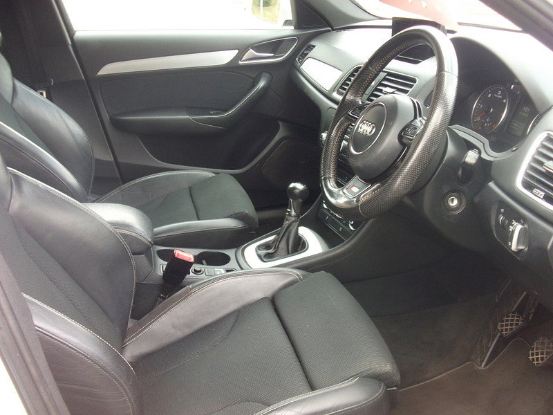 Audi Q3 2.0 TDI S line SUV 5dr Diesel Manual Euro 6 (s/s) (150 ps) 5dr Manual 2026