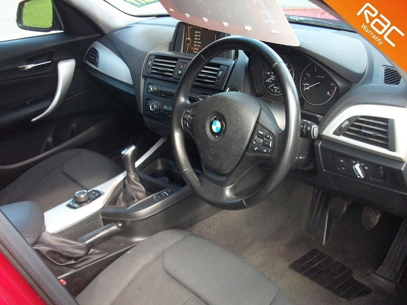 BMW 1 Series 2.0L 118D SE Hatchback 5dr Diesel Manual Euro 5 (141 bhp) 5dr Manual 2026