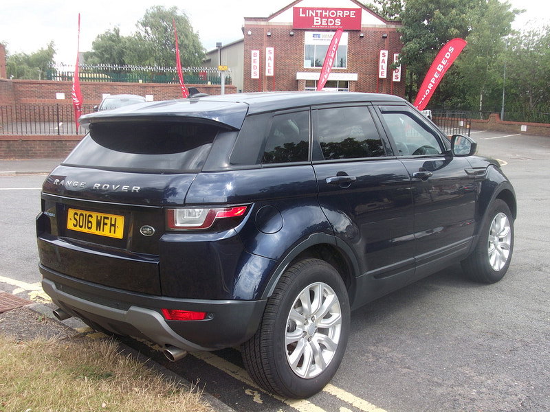 Land Rover Range Rover Evoque 2.0 eD4 SE Tech SUV 5dr Diesel Manual FWD Euro 6 (s/s) (150 ps) 5dr Manual 2026