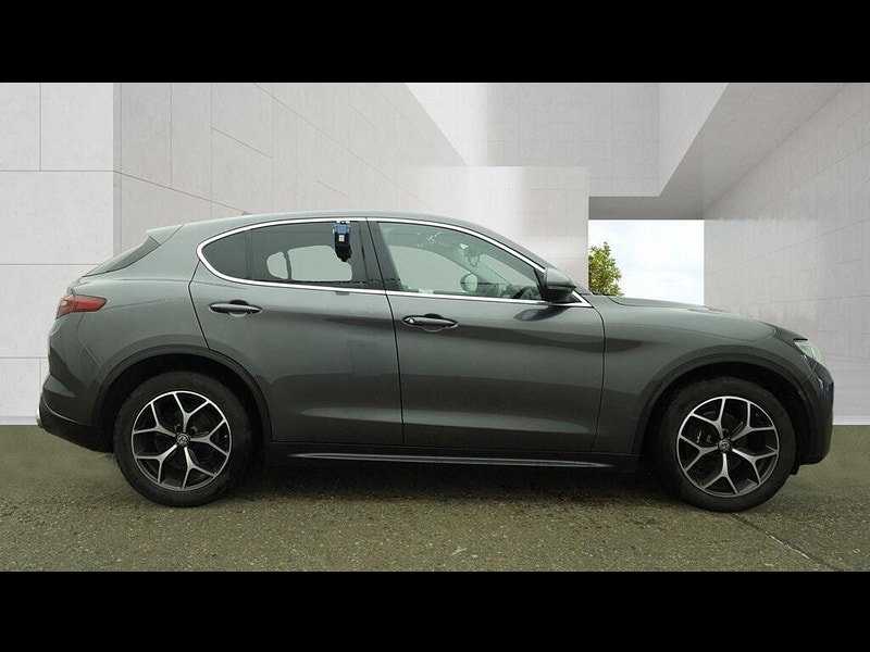 Alfa Romeo Stelvio 2.2 TD Lusso Ti Auto Q4 AWD Euro 6 (s/s) 5dr