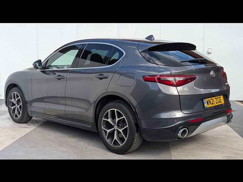 Alfa Romeo Stelvio 2.2 TD Lusso Ti Auto Q4 AWD Euro 6 (s/s) 5dr
