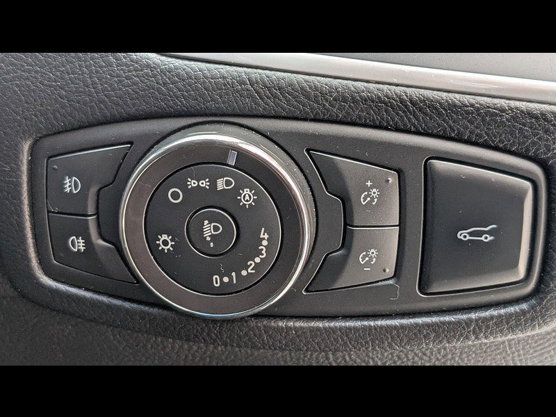 Ford Edge 2.0 TDCi Titanium Powershift AWD Euro 6 (s/s) 5dr