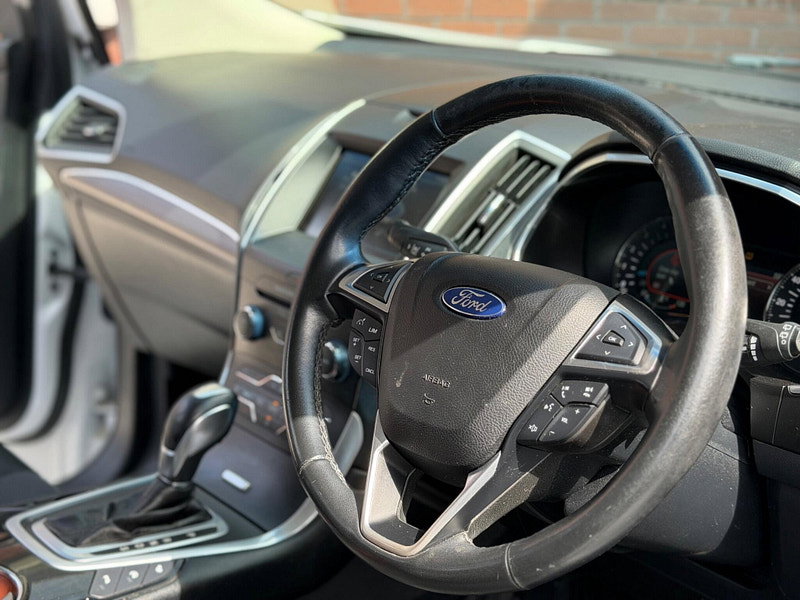 Ford Edge 2.0 TDCi Titanium Powershift AWD Euro 6 (s/s) 5dr