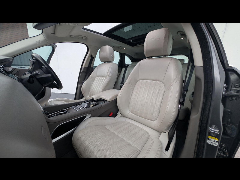 Jaguar F-PACE 2.0 D180 Portfolio Auto AWD Euro 6 (s/s) 5dr