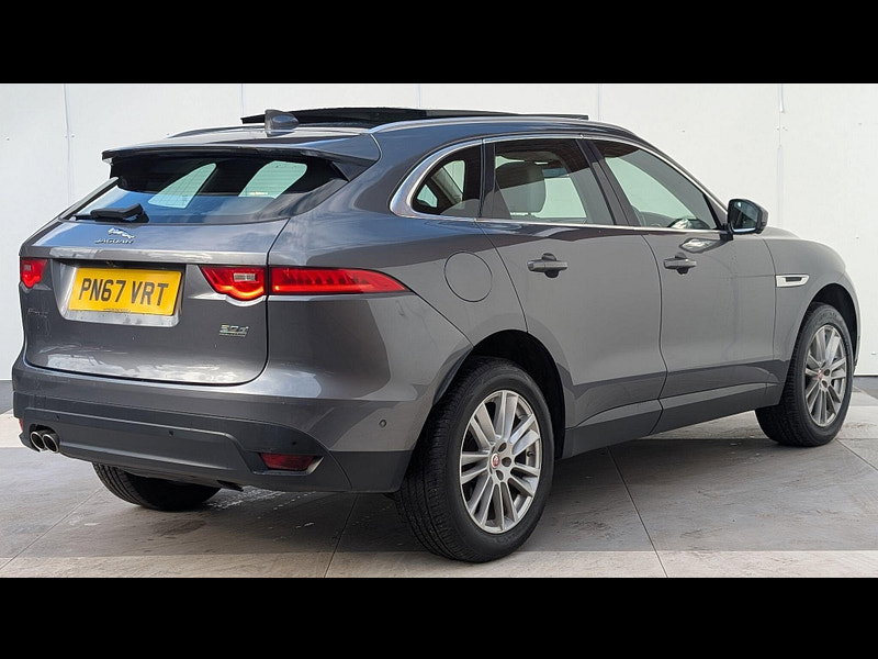 Jaguar F-PACE 2.0 D180 Portfolio Auto AWD Euro 6 (s/s) 5dr