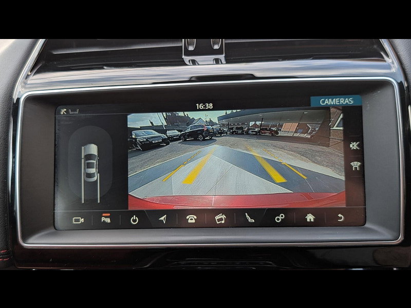 Jaguar XE 2.0d Landmark Auto Euro 6 (s/s) 4dr