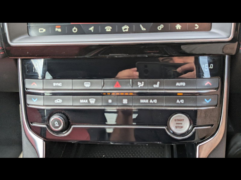Jaguar XE 2.0d Landmark Auto Euro 6 (s/s) 4dr