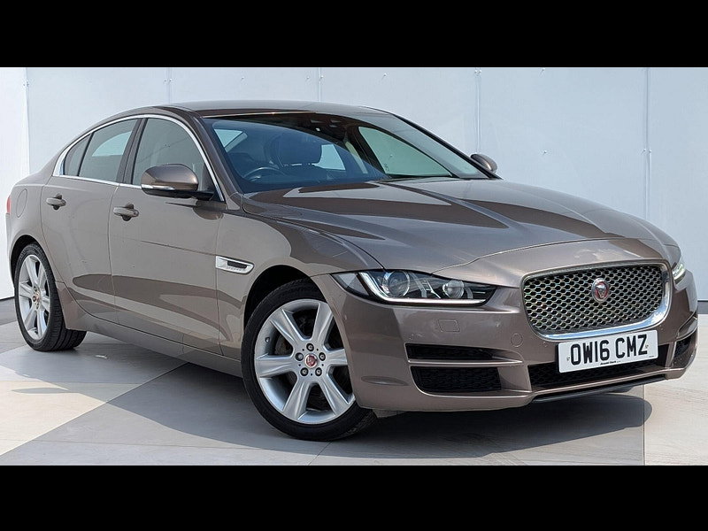 Jaguar XE 2.0d Portfolio Auto AWD Euro 6 (s/s) 4dr