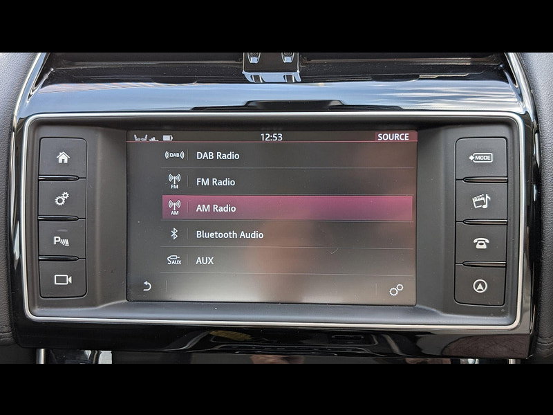 Jaguar XE 2.0d Portfolio Auto AWD Euro 6 (s/s) 4dr