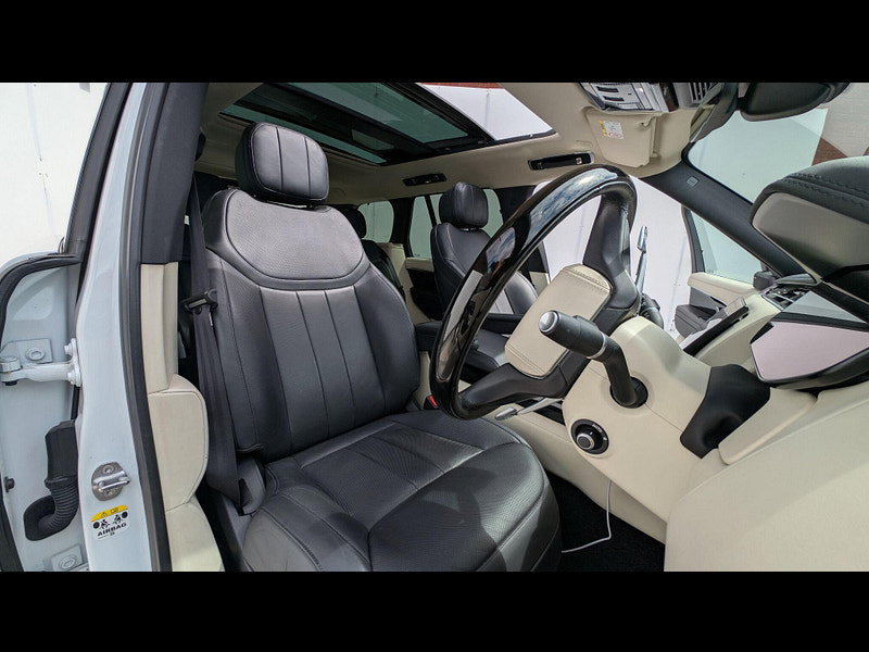Land Rover Range Rover 3.0 D300 MHEV SE Auto 4WD Euro 6 (s/s) 5dr
