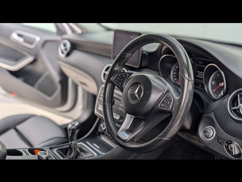 Mercedes-Benz A Class 1.5 A180d Sport Euro 6 (s/s) 5dr