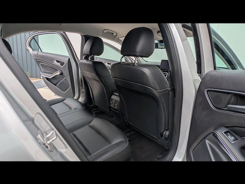 Mercedes-Benz A Class 1.5 A180d Sport Euro 6 (s/s) 5dr
