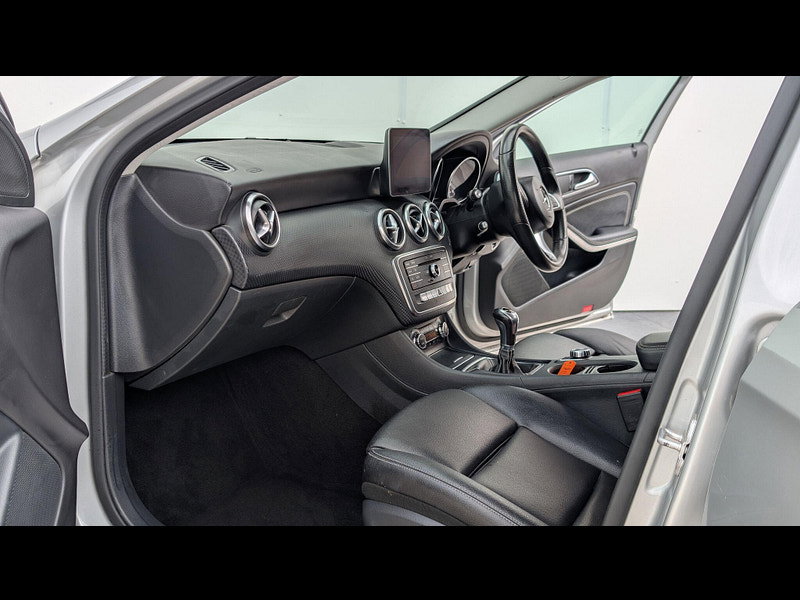 Mercedes-Benz A Class 1.5 A180d Sport Euro 6 (s/s) 5dr