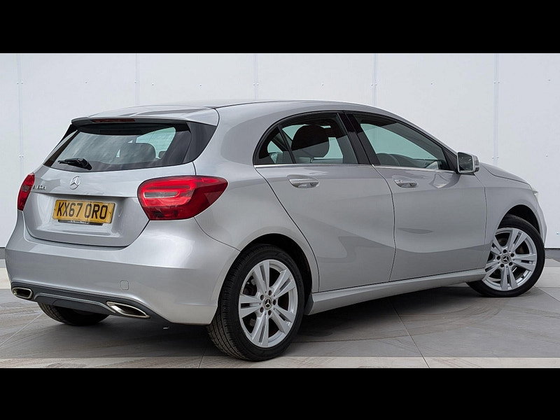 Mercedes-Benz A Class 1.5 A180d Sport Euro 6 (s/s) 5dr