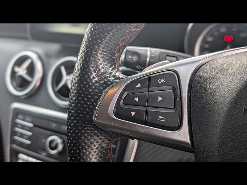 Mercedes-Benz A Class 2.1 A200d AMG Line (Premium) 7G-DCT Euro 6 (s/s) 5dr