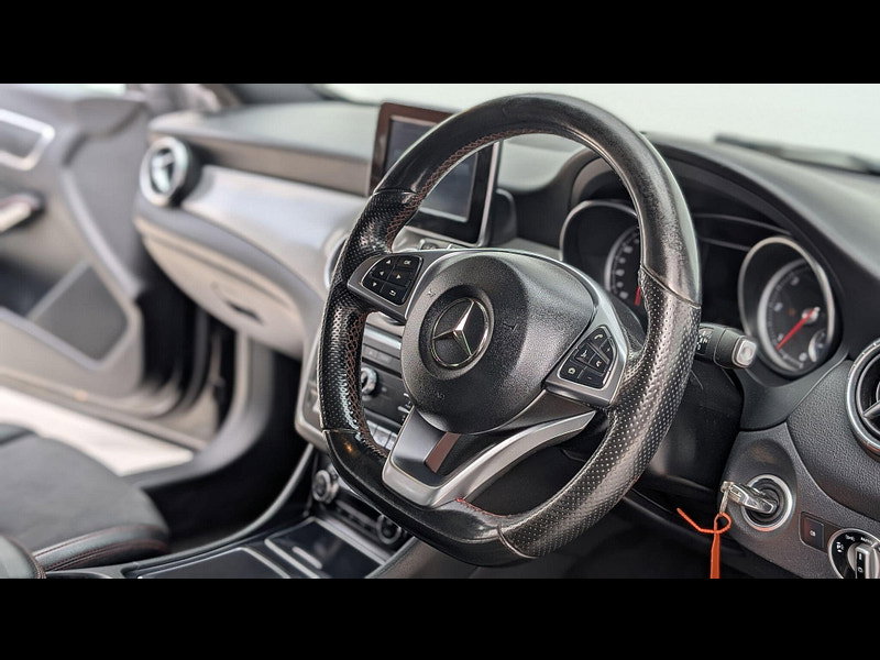 Mercedes-Benz CLA 2.1 CLA220d AMG Line Coupe 7G-DCT 4MATIC Euro 6 (s/s) 4dr