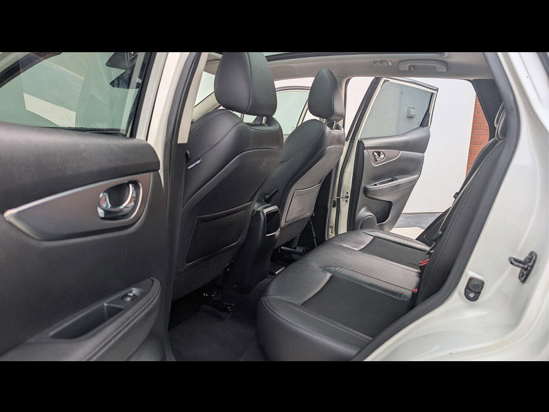 Nissan Qashqai 1.3 DIG-T Tekna Euro 6 (s/s) 5dr