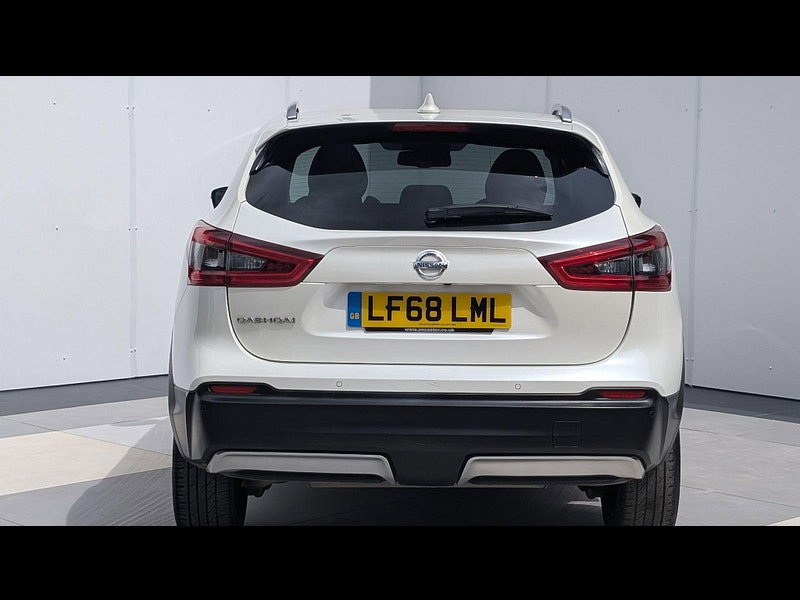 Nissan Qashqai 1.3 DIG-T Tekna Euro 6 (s/s) 5dr