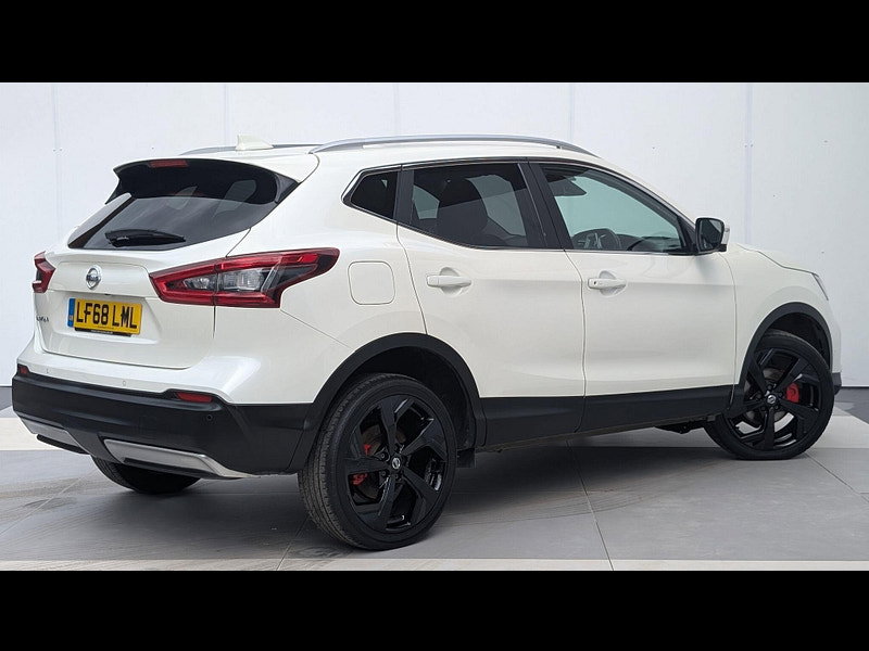 Nissan Qashqai 1.3 DIG-T Tekna Euro 6 (s/s) 5dr
