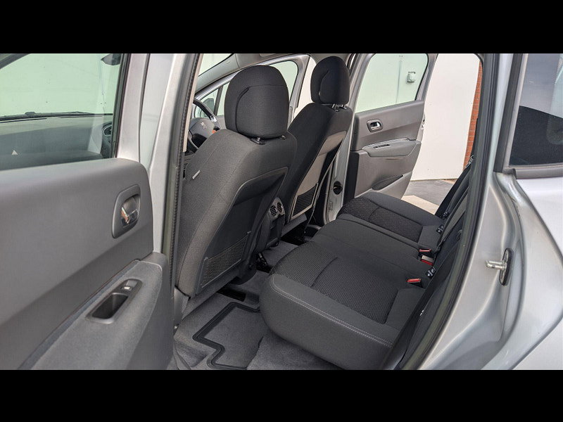 Peugeot 3008 1.6 HDi Active Euro 5 5dr