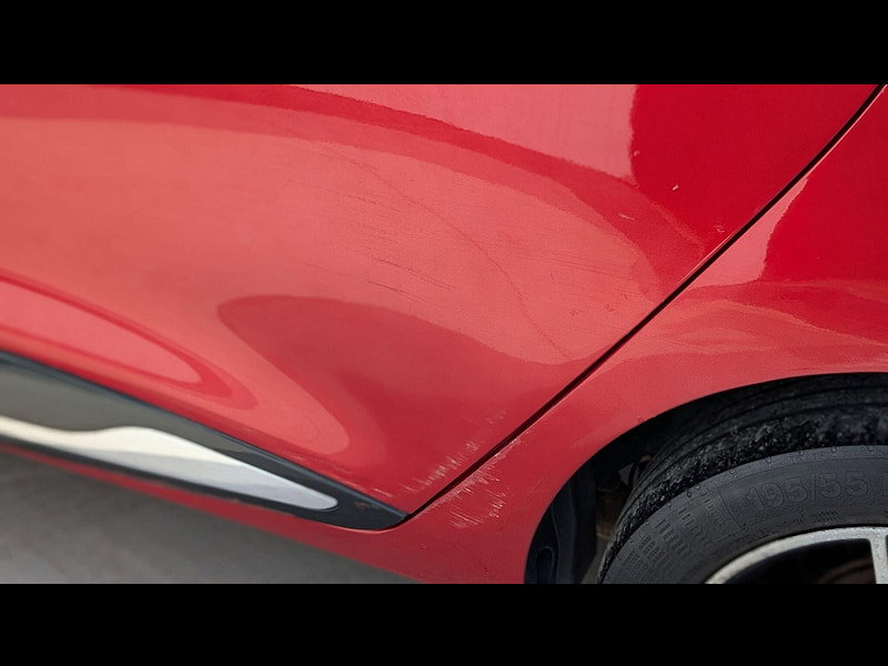 Renault Clio 1.2 16V Dynamique MediaNav Euro 5 5dr