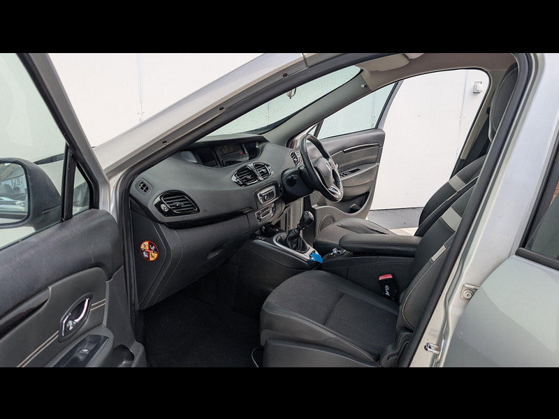 Renault Scenic 1.5 dCi ENERGY Dynamique TomTom Euro 5 (s/s) 5dr