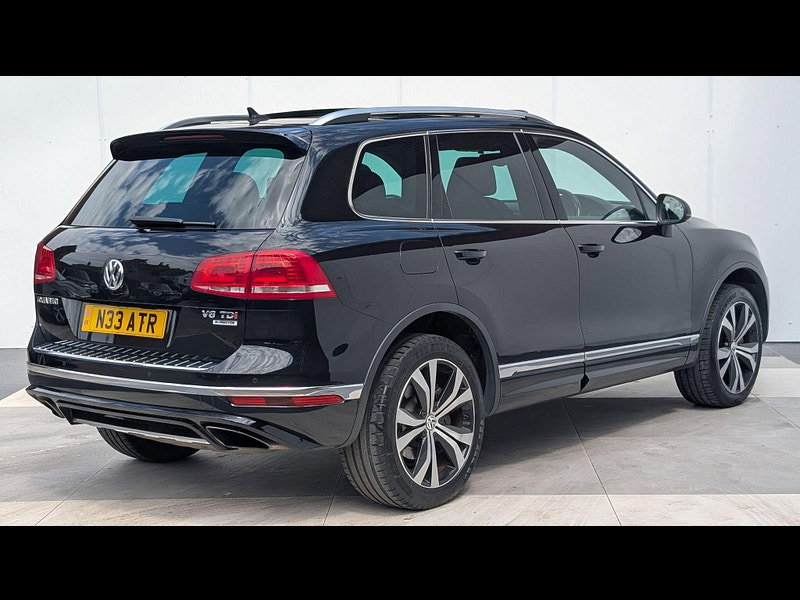 Volkswagen Touareg 3.0 TDI V6 BlueMotion Tech R-Line Tiptronic 4WD Euro 6 (s/s) 5dr