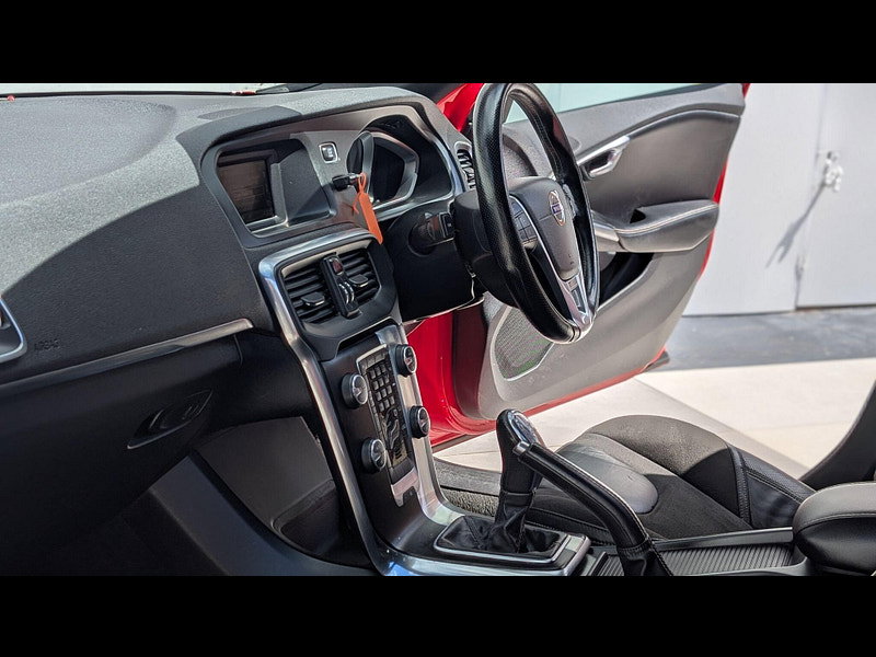 Volvo V40 1.6 D2 R-Design Euro 5 (s/s) 5dr