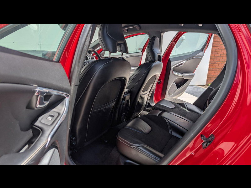 Volvo V40 1.6 D2 R-Design Euro 5 (s/s) 5dr