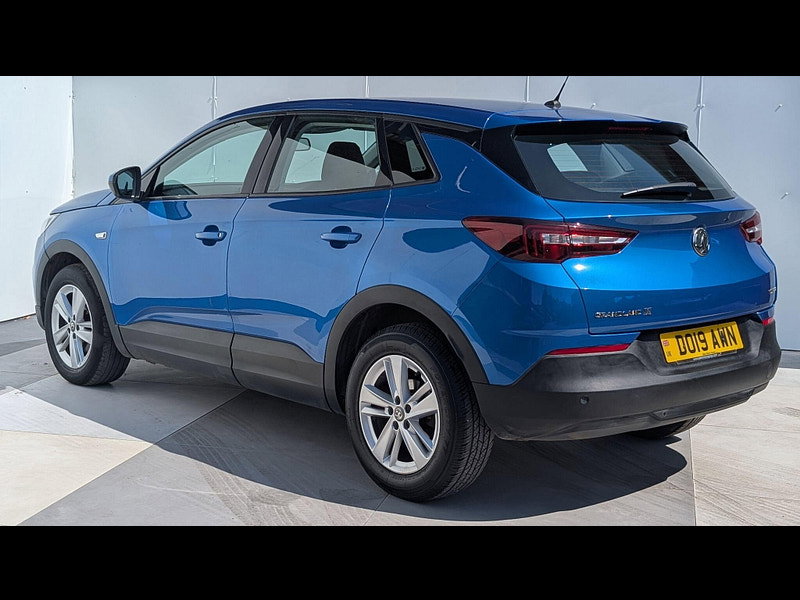 Vauxhall Grandland X 1.2 Turbo SE Euro 6 (s/s) 5dr