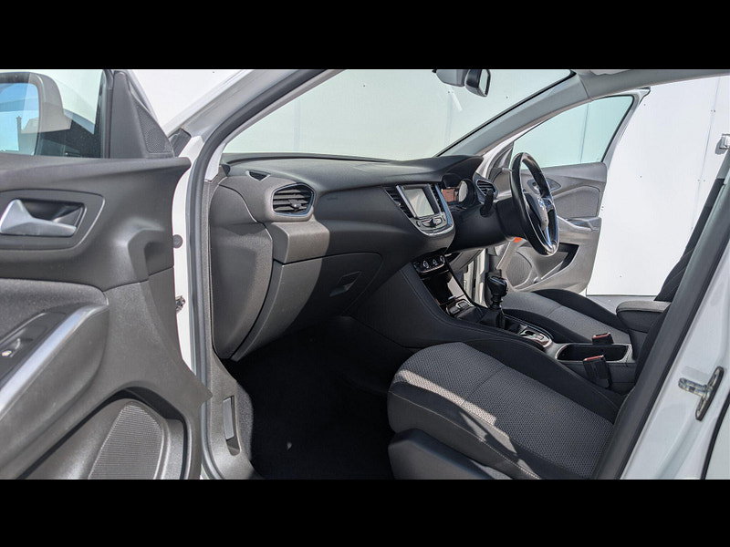 Vauxhall Grandland X 1.2 Turbo SE Euro 6 (s/s) 5dr