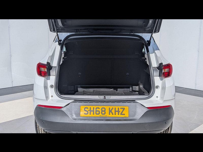 Vauxhall Grandland X 1.2 Turbo SE Euro 6 (s/s) 5dr