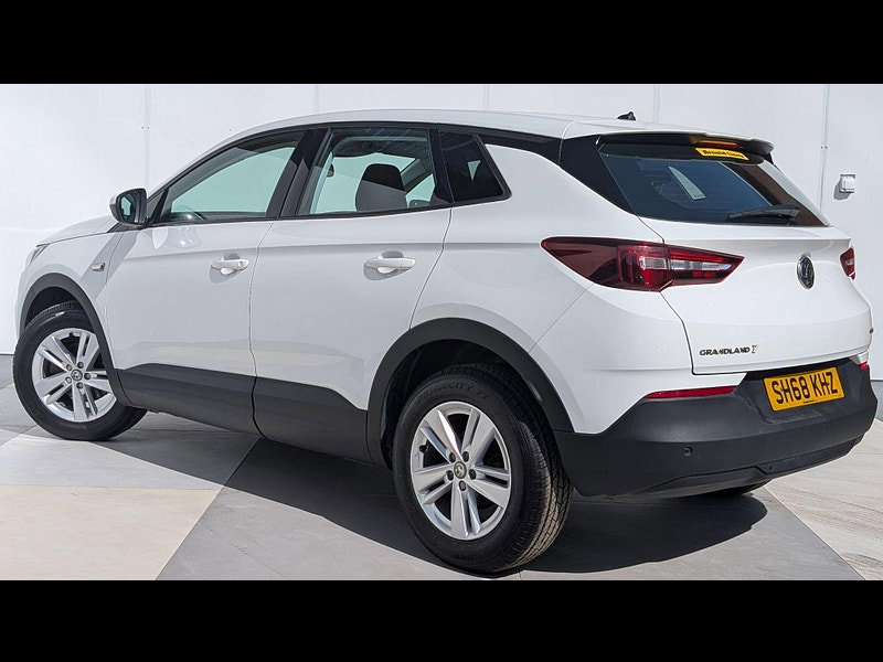 Vauxhall Grandland X 1.2 Turbo SE Euro 6 (s/s) 5dr