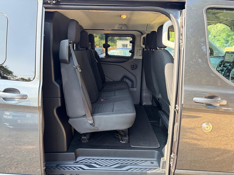 Ford Transit Custom 2.0 300 EcoBlue Limited Crew Van L1 H1 Euro 6 5dr (6 Seat) 5dr Manual 2026