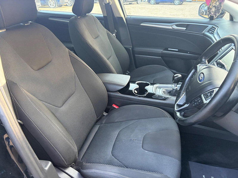 Ford Mondeo 2.0 TDCi Titanium Euro 6 (s/s) 5dr 5dr Manual 2026