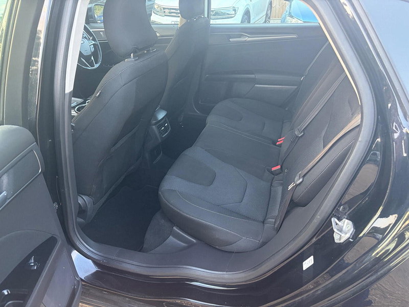 Ford Mondeo 2.0 TDCi Titanium Euro 6 (s/s) 5dr 5dr Manual 2026