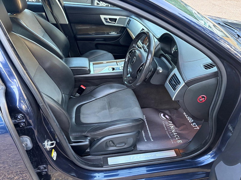 Jaguar XF 3.0d V6 R-Sport Auto Euro 5 (s/s) 4dr 4dr Automatic 2026