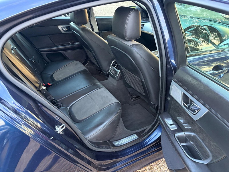 Jaguar XF 3.0d V6 R-Sport Auto Euro 5 (s/s) 4dr 4dr Automatic 2026