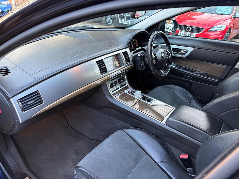 Jaguar XF 3.0d V6 R-Sport Auto Euro 5 (s/s) 4dr 4dr Automatic 2026