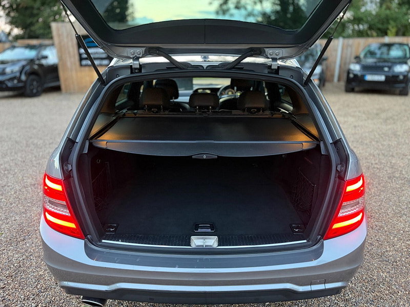 Mercedes-Benz C Class 2.1 C250 CDI BlueEfficiency Sport Edition 125 G-Tronic+ Euro 5 (s/s) 5dr 5dr Automatic 2026