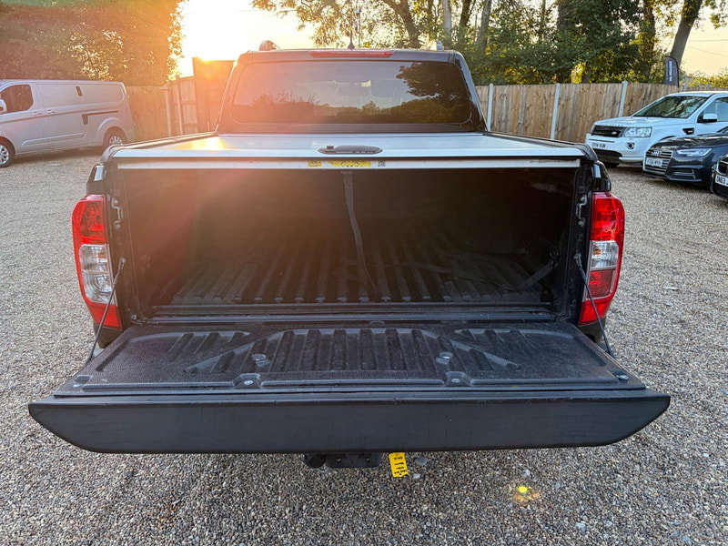 Nissan Navara 2.3 dCi N-Guard Auto 4WD Euro 6 4dr 4dr Automatic 2026