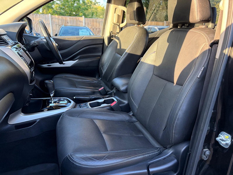 Nissan Navara 2.3 dCi Tekna Auto 4WD Euro 6 4dr 4dr Automatic 2026