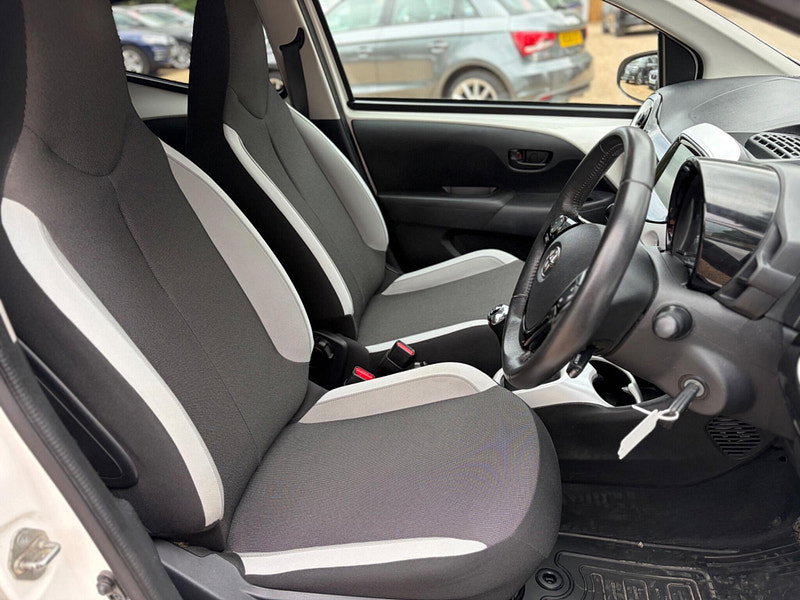 Toyota Aygo 1.0 VVT-i x-pure Euro 6 5dr 5dr Manual 2026