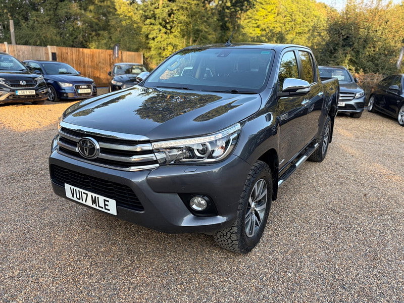 Toyota Hilux 2.4 D-4D Invincible 4WD Euro 6 4dr (TSS, 3.5t) 4dr Manual 2026