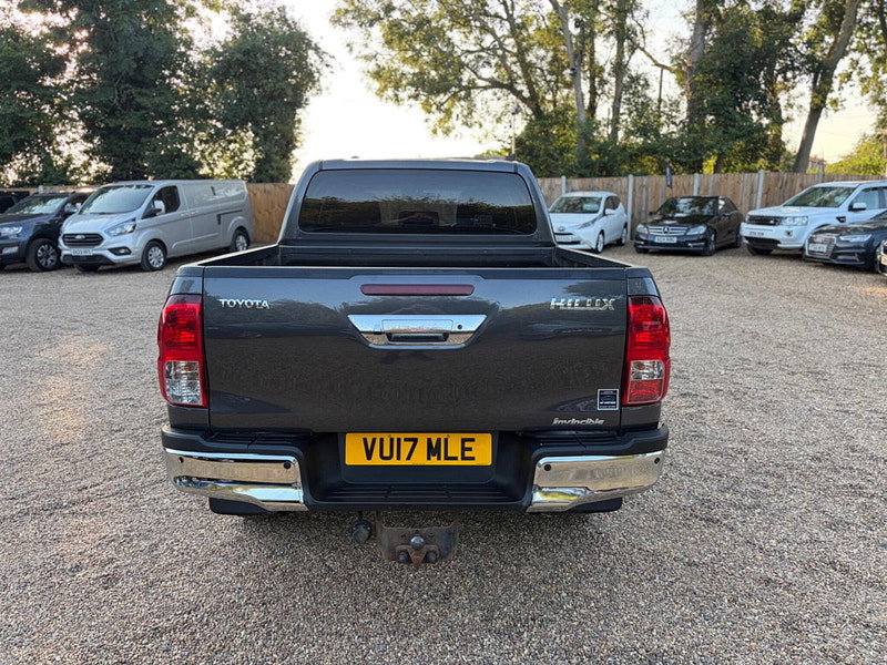 Toyota Hilux 2.4 D-4D Invincible 4WD Euro 6 4dr (TSS, 3.5t) 4dr Manual 2026