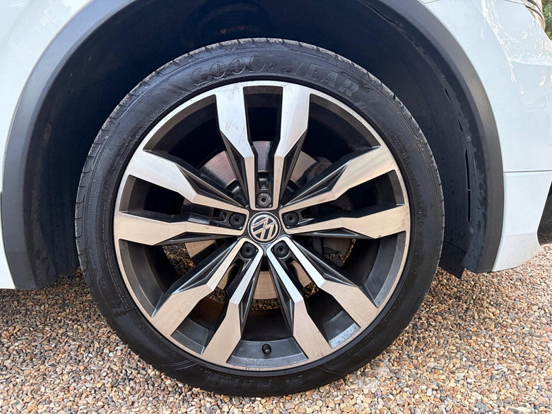 Volkswagen Tiguan 2.0 BiTDI BlueMotion Tech R-Line DSG 4Motion Euro 6 (s/s) 5dr 5dr Automatic 2026