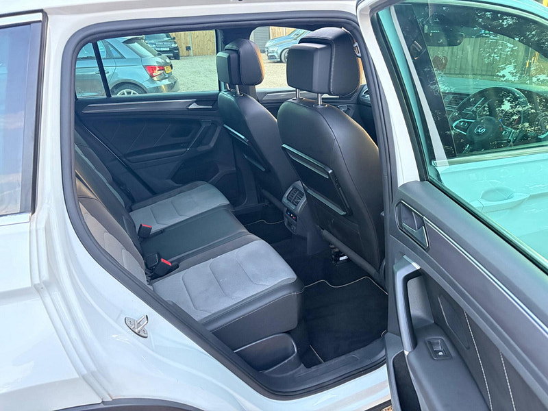 Volkswagen Tiguan 2.0 BiTDI BlueMotion Tech R-Line DSG 4Motion Euro 6 (s/s) 5dr 5dr Automatic 2026