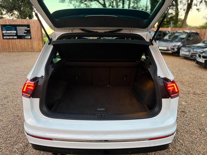 Volkswagen Tiguan 2.0 TDI BlueMotion Tech R-Line DSG 4Motion Euro 6 (s/s) 5dr 5dr Automatic 2026