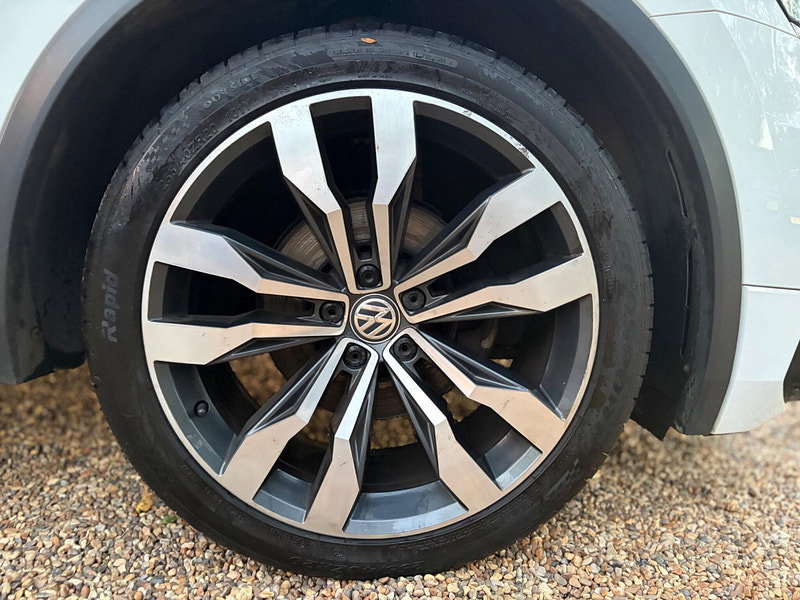 Volkswagen Tiguan 2.0 TDI BlueMotion Tech R-Line DSG 4Motion Euro 6 (s/s) 5dr 5dr Automatic 2026