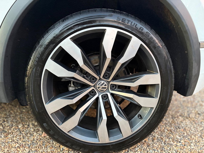 Volkswagen Tiguan 2.0 TDI BlueMotion Tech R-Line DSG 4Motion Euro 6 (s/s) 5dr 5dr Automatic 2026